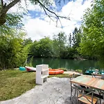 Villa La Ravine Au Bord Du Loing *
